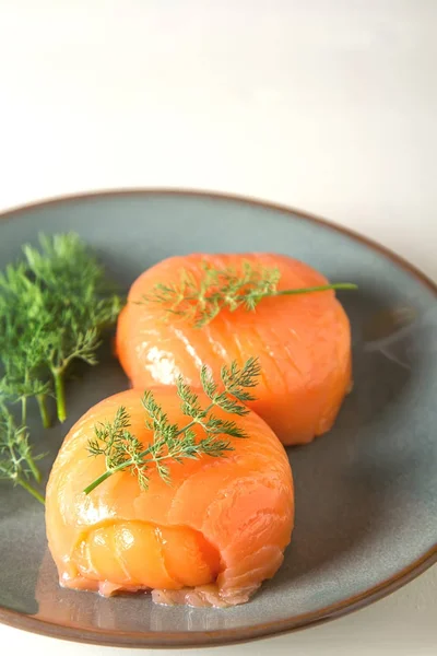 Smoked salmon, mousse, pate with dill and lemon. Light white bac — Stock Photo, Image