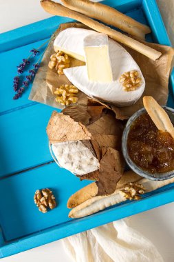 Fransız Ulusal Gıda. Kalıp ile peynir. Lezzetli bir meze fo