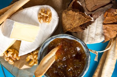 Fransız Ulusal Gıda. Kalıp ile peynir. Lezzetli bir meze fo