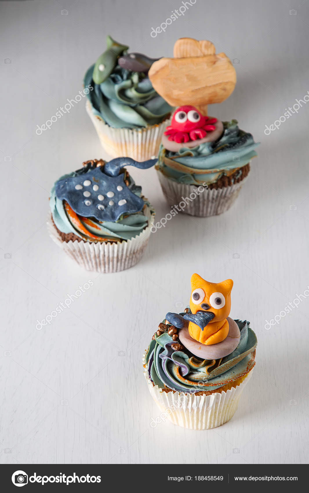 How to decorate a cake at home with icing, cream, mastic, fruit How to decorate a cake at home with icing, cream, mastic, fruit