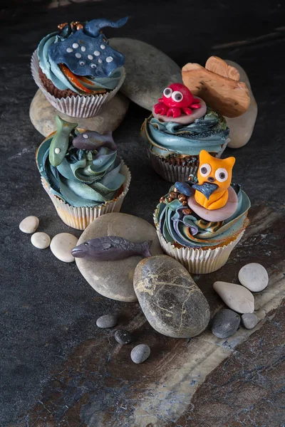 Capcake Com Animais Mastique Marzipan Gato Peixe Caranguejo Bolo Decoração — Fotografia de Stock