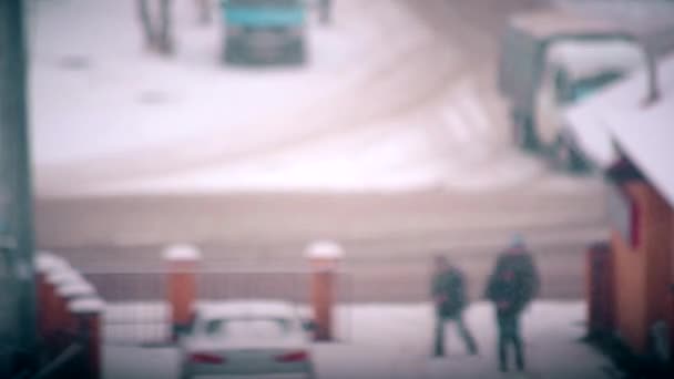 Временной интервал зимнего городского пейзажа — стоковое видео