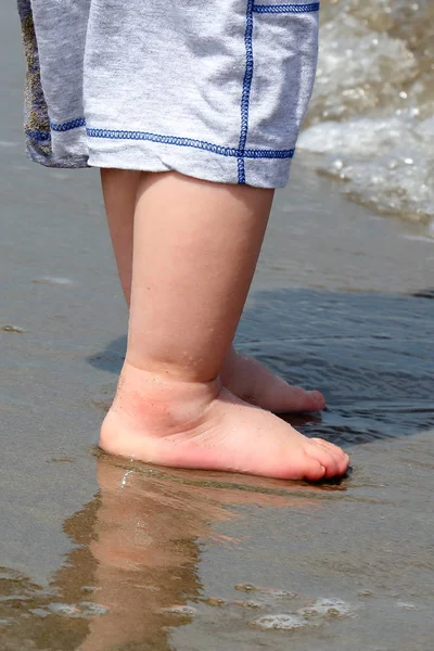 Feet on the beach Royalty Free Stock Photos