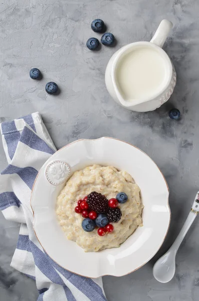 Oatmeal with berries for breakfast