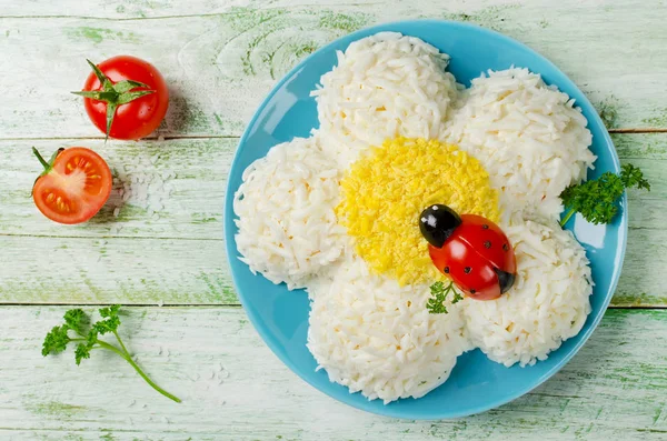 Festive salad shaped chamomile — Stock Photo, Image