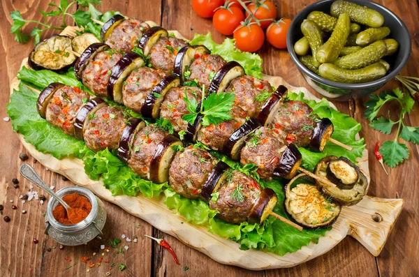 터키 케밥 가지와 미트볼 — 스톡 사진