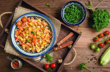 Sebzeli pirinç pilavı