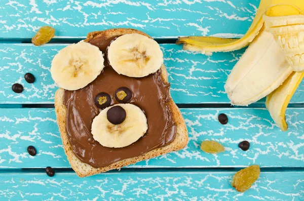 Komik ayı yüz sandviç çocuklar aperatifler için 