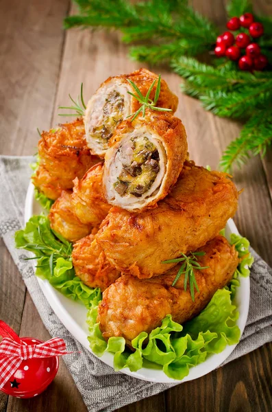 Gevrek patates pirzola et, mantar ve peynir ile