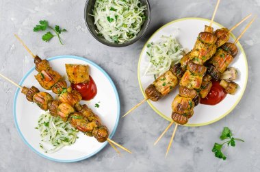 Mantarlı tavuk kebabı