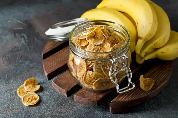 Homemade Banana Chips Glass Jar Banana Dessert — Stock Photo, Image