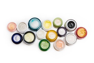 Farklı kozmetik krem kümesi