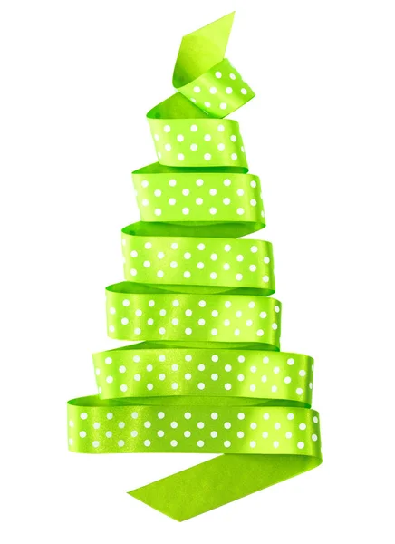 Vánoční stromeček z pásky zelenou stuhu izolovaných na bílém pozadí — Stock fotografie
