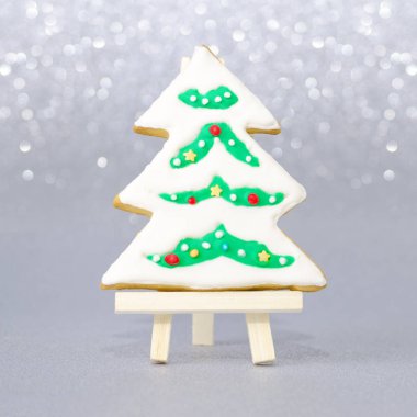 Noel kartı ile el yapımı gingerbread ağaç