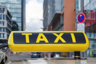 Almanya'nın Düsseldorf City Taksi