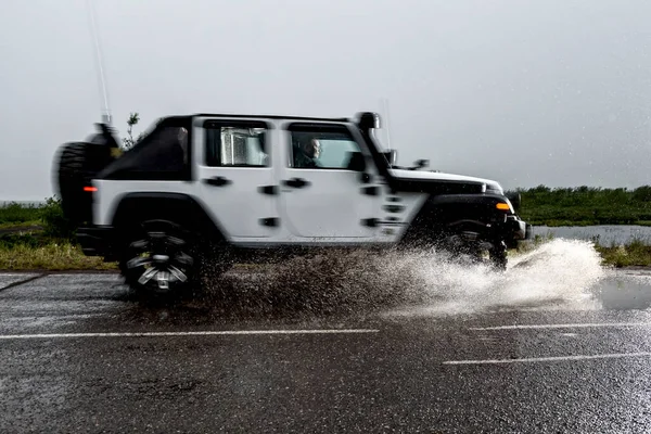 Vorkuta Komi Russia 2019 Jeep Rubicon Wrangler Car Rain Dusk — стокове фото