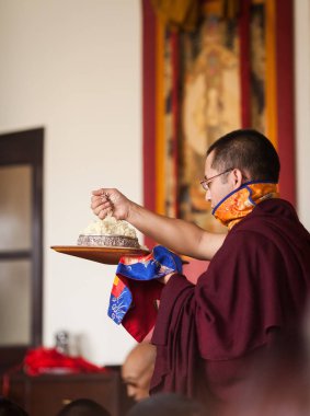 Mandala hediye Karmapa oynardım, dedication töreni sırasında