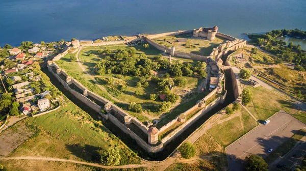 Veduta aerea sulla fortezza Akkerman e l'acqua dell'estuario Fotografia Stock