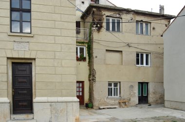 Senj, Hırvatistan. Savaş izleri.