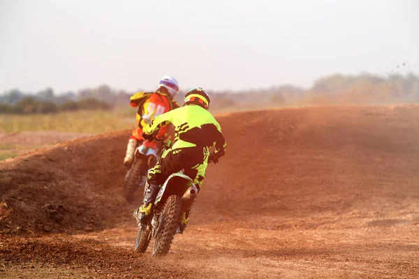 Detrás del Moto Crossover Extreme — Foto de Stock