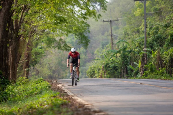 Joven Deportista Acción Ciclista Bicicleta Carretera — Foto de Stock