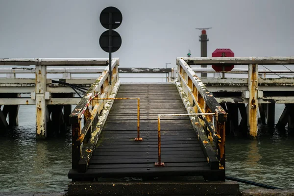 Muelle en Ostende, Bélgica — Foto de Stock