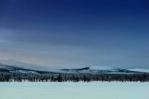 Winter landscape in Russian Lapland, Kola Peninsula — Stock Photo, Image