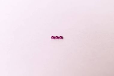 Hattı üç menekşe cam boncuklar