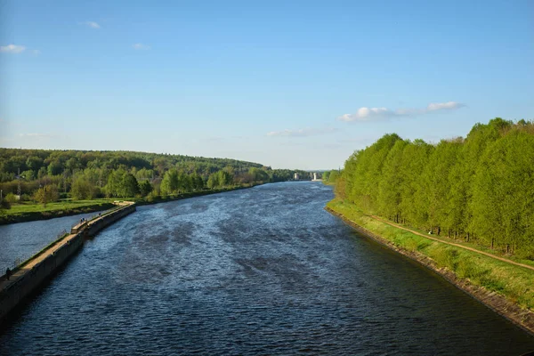 Kanál Moskva řeky v Iksha, Moskevská oblast, Rusko Stock Obrázky