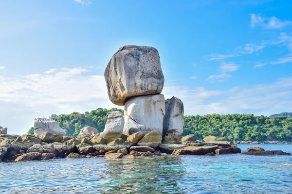 Большие камни, которые природой, Ко Хин Сон — стоковое фото