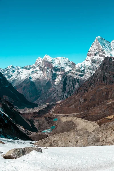Horské údolí v Himálaji jezer — Stock fotografie