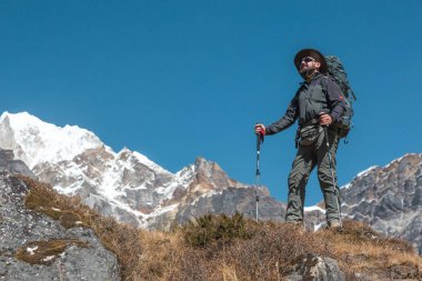 Sakallı Hiker Dağları üzerinde kalıyor