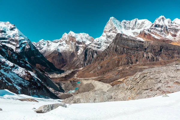 Bergtal in Himalaya-Seen — Stockfoto
