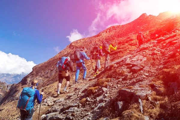 Group of Athletes walking up on Mountain — Stock Photo, Image