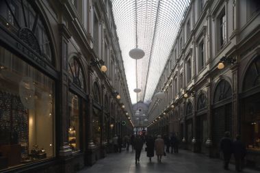 Galeries mısınız Saint-Hubert sırlı bir alışveriş merkezi Brüksel'deki