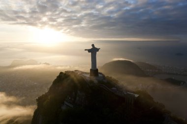 Kurtarıcı İsa heykeli, Corcovado, Rio de Janeiro, Brezilya