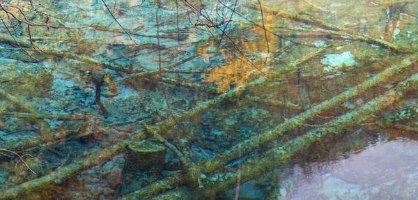 Reflexões de outono e lago, Parque Nacional Jiuzhaigou, Sichuan , — Fotografia de Stock