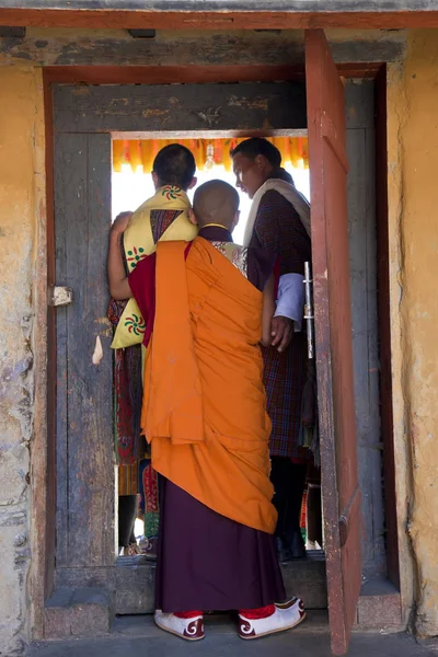 Festival Tamshing Phala Chhoupa, Monastère Tamshing, nr Jakar Images De Stock Libres De Droits