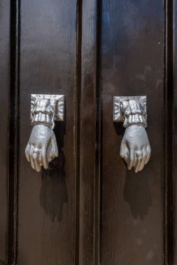 Kapı tokmakları el şeklinde, Algarve, Portekiz