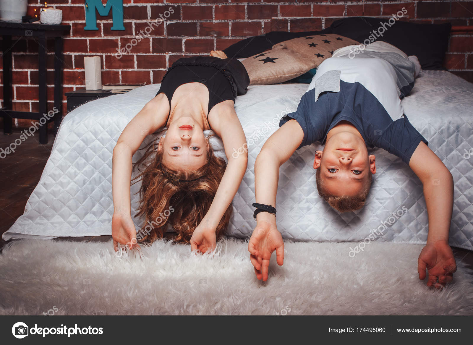 Freche Lesben haben Spaß zusammen Freche Lesben haben Spaß zusammen