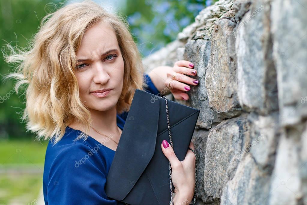Mädchen mit blonden haaren