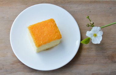 tereyağı pasta çanağı altın yumurta şeritler Tepesi