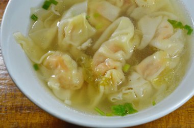 Çin domuz dumpling çorbası kupa