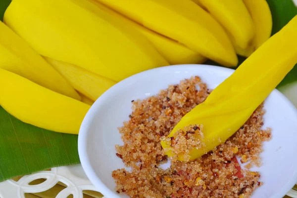 Compota de mango sabor agridulce y salado con pimienta — Foto de Stock