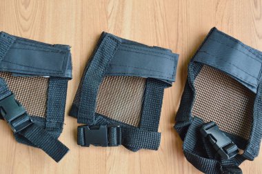 siyah kumaş köpek namlu tablo farklı boyutta