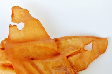 inek kulak beyaz zemin üzerine kurutulmuş