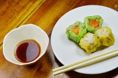 Soya soslu buğulama Çin böreği