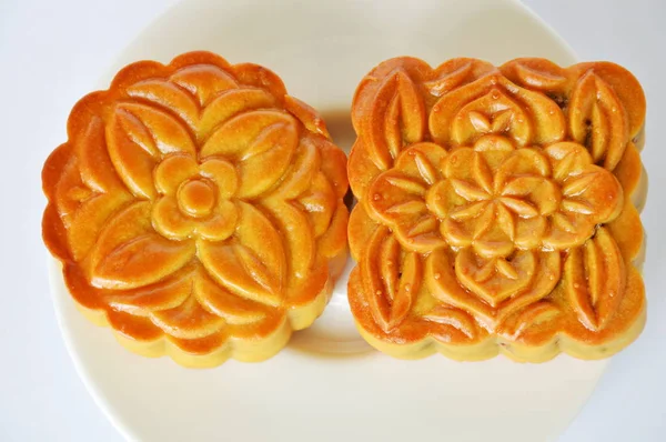 Mondkuchen chinesische Tradition Dessert in Festival auf Teller — Stockfoto