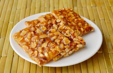 çanak çubuğa tatlı fıstık