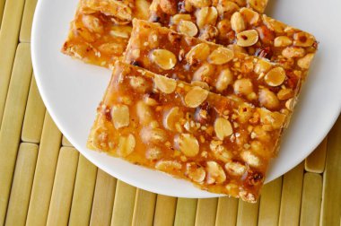 çanak çubuğa tatlı fıstık